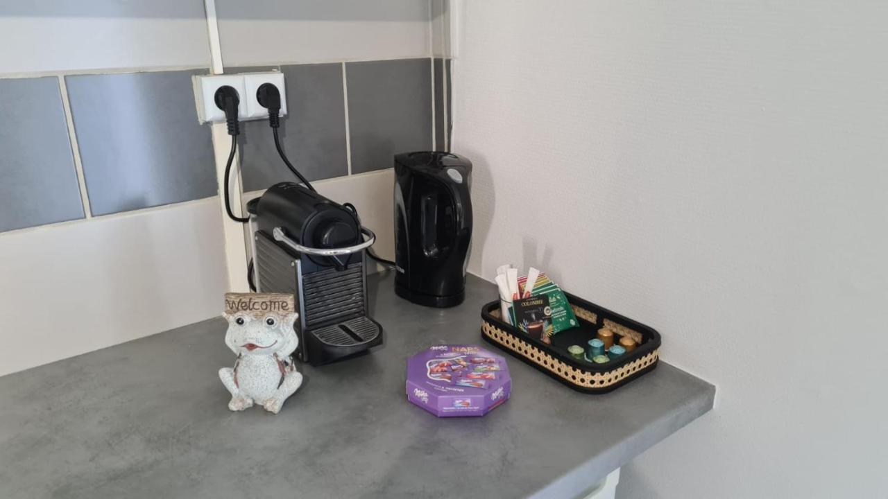 Appartement Rethel - Netflix - Marc & Cecile ภายนอก รูปภาพ