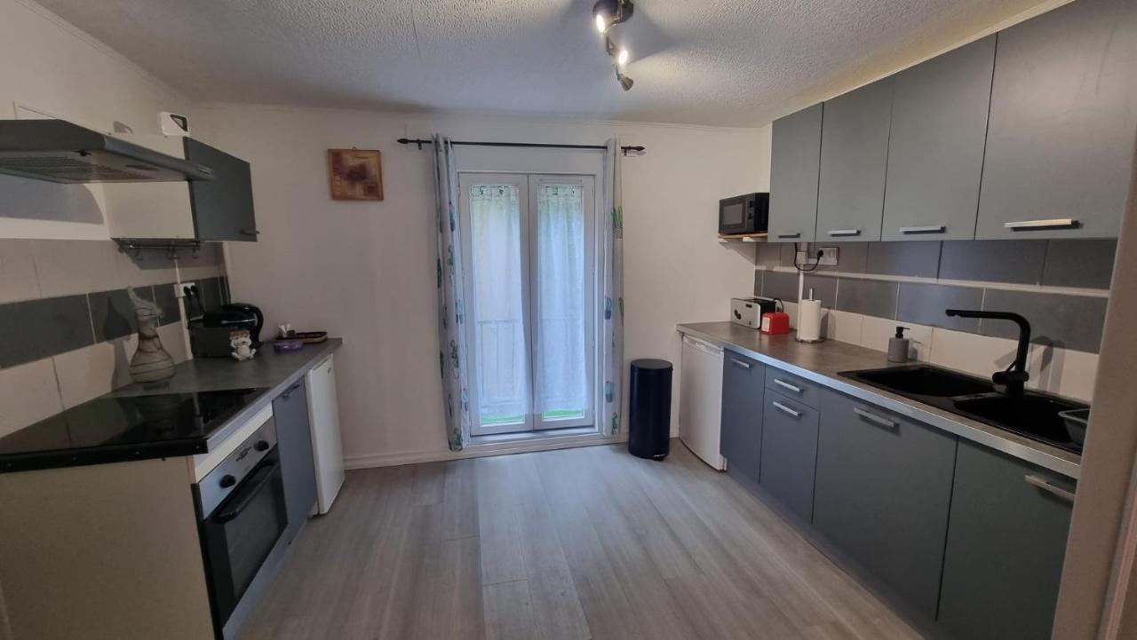 Appartement Rethel - Netflix - Marc & Cecile ภายนอก รูปภาพ