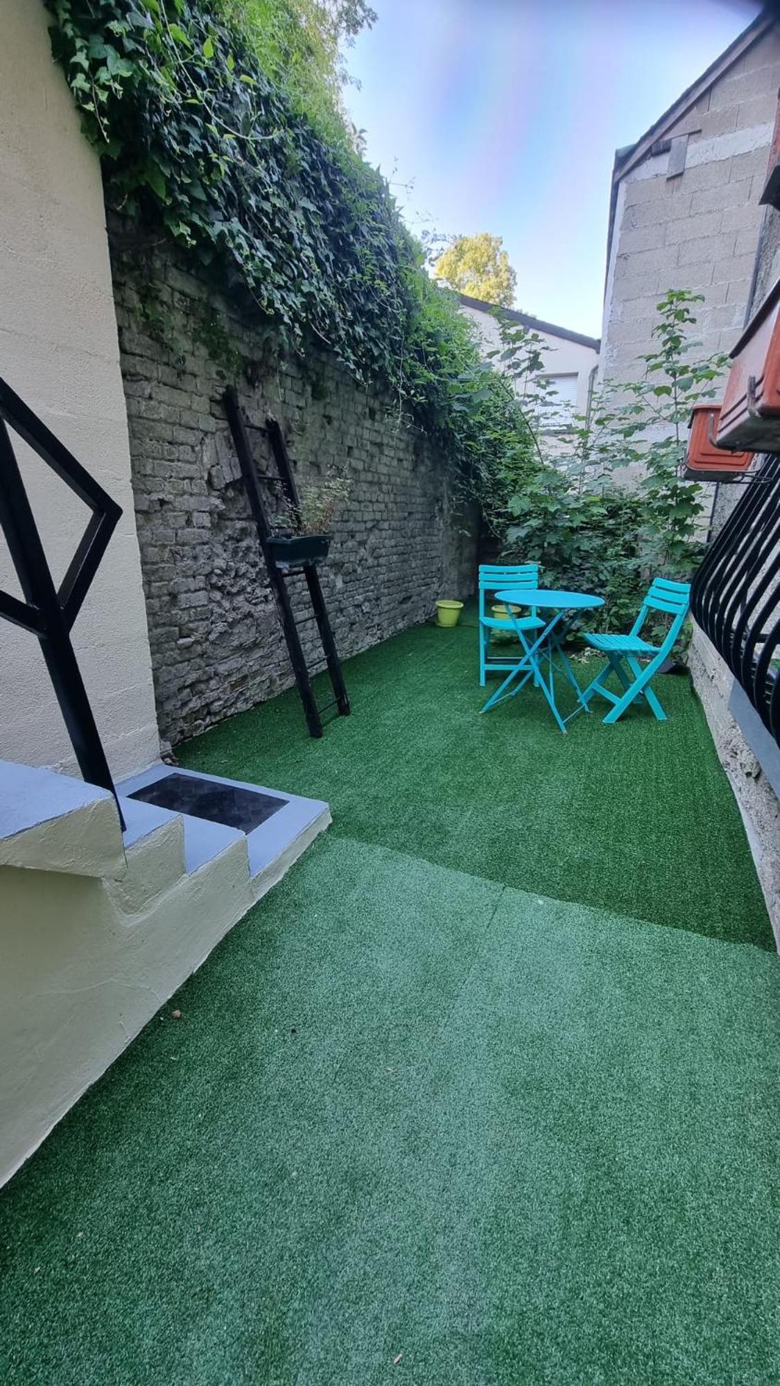 Appartement Rethel - Netflix - Marc & Cecile ภายนอก รูปภาพ